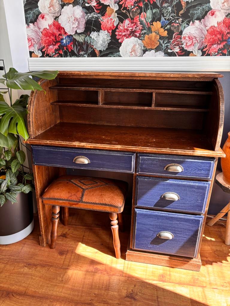 Vintage rolltop bureau met blauwe accenten, Antiek en Kunst, Ophalen