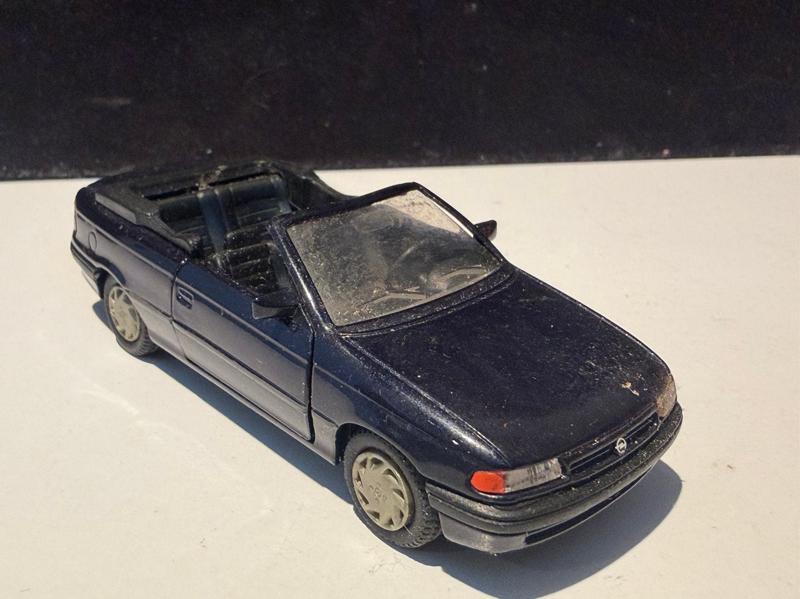Gama Opel Astra Cabriolet modelauto - Donkerblauw, Ophalen of Verzenden, Zo goed als nieuw