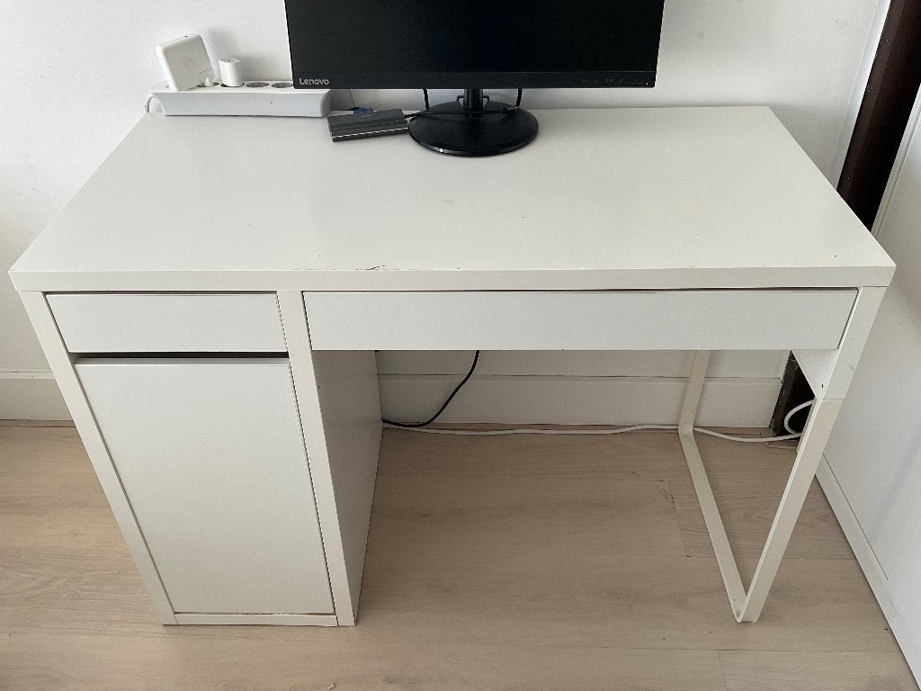 Desk ikea, Ophalen, 105 cm, Gebruikt, 50 cm
