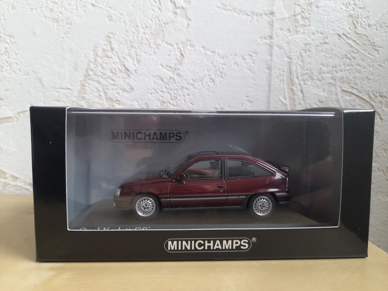 Opel Kadett E Gsi Red Metallic 1989 Minichamps 1:43 (ovp), Hobby en Vrije tijd, Modelauto's | 1:43, Ophalen of Verzenden, Zo goed als nieuw