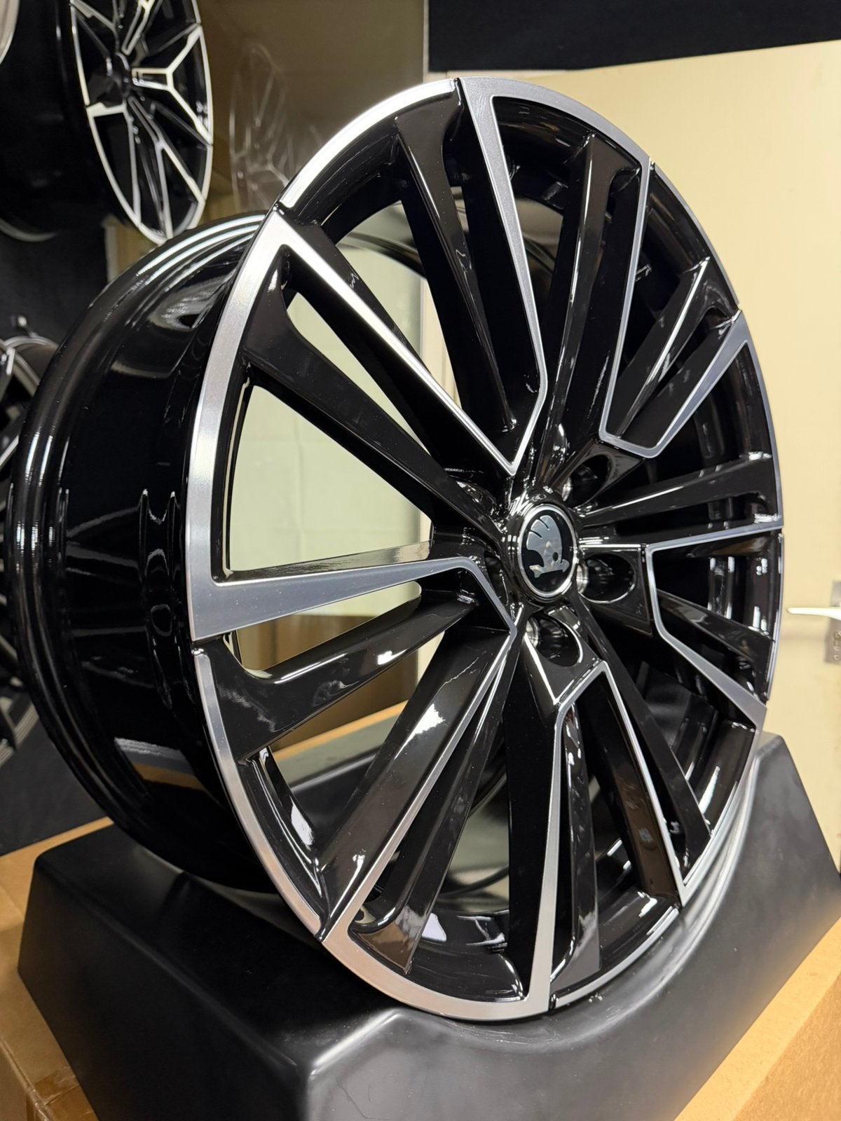 19 inch velgen voor Skoda VRS look 5x112 Octavia Superb Yeti, 19 inch, Velg(en), Nieuw, Ophalen of Verzenden