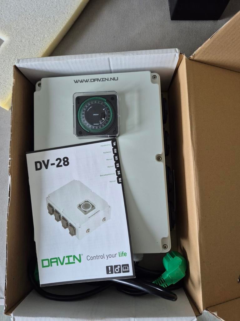 Davin schakelkast 8 aansluitingen met tijdschakelaar nieuw!, Tuin en Terras, Ophalen of Verzenden, Nieuw, Kweeklamp