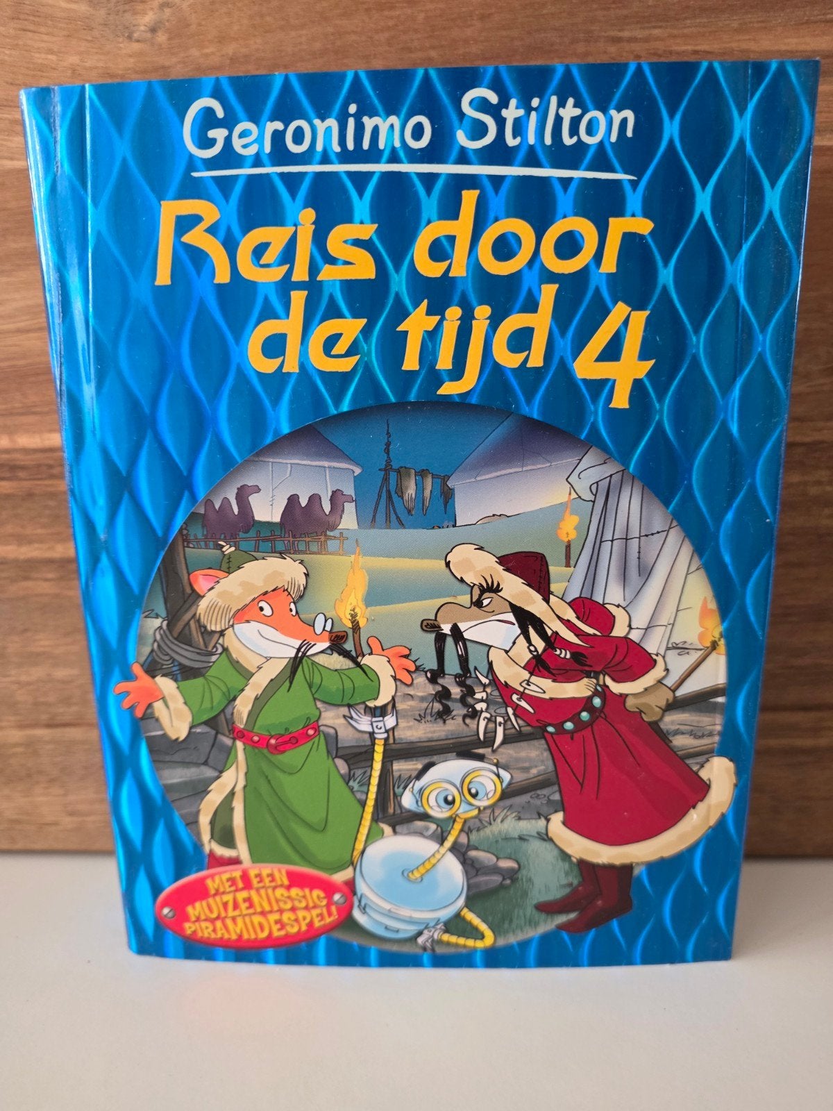 Geronimo Stilton: Reis door de tijd 4, Boeken, Ophalen of Verzenden, Zo goed als nieuw, Geronimo Stilton, Fictie algemeen