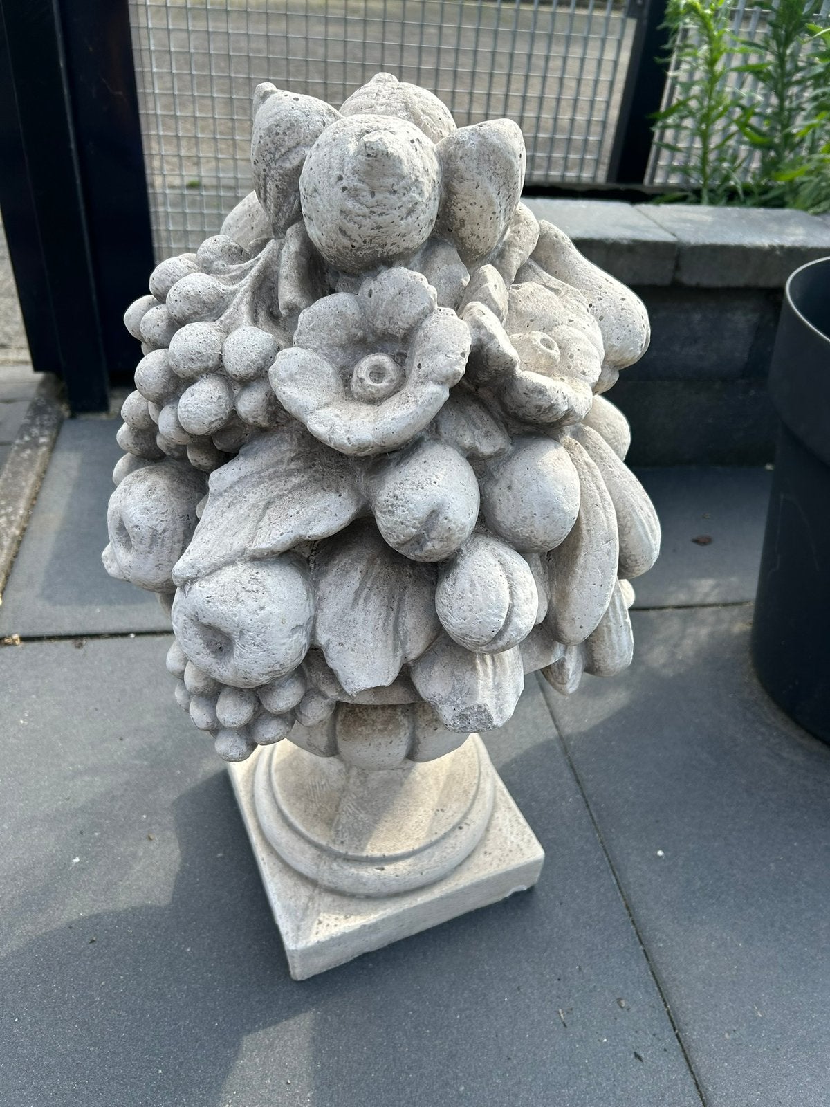 Prachtig Zwaar Stenen Fruitmand Tuinornament 60 cm h Massief, Ophalen, Gebruikt, Steen, Overige typen