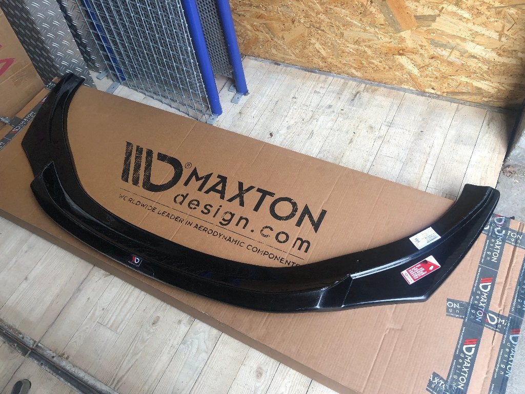 Gloss Black front splitter frontlip - Citroen DS5 11+