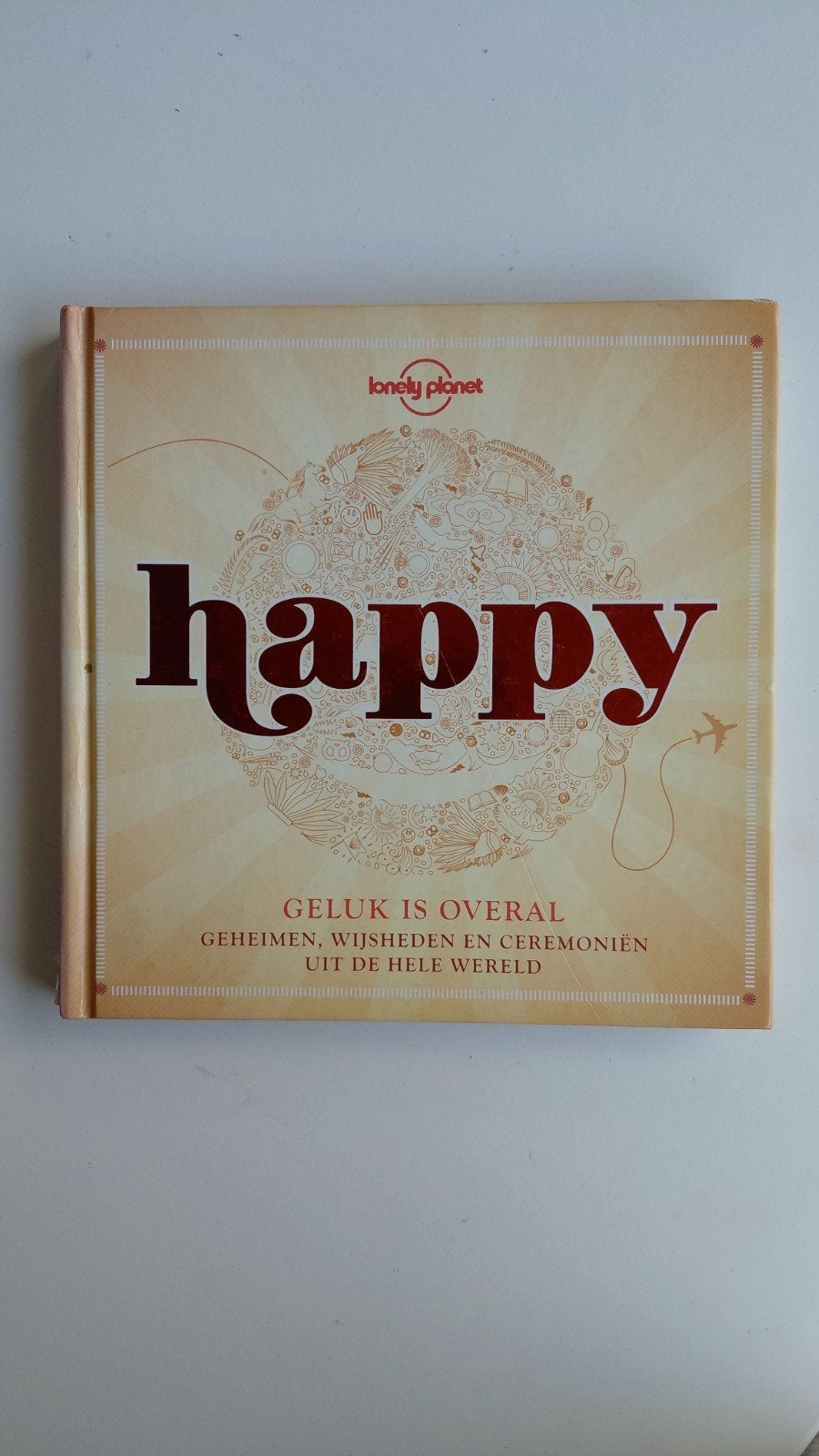 Lonely Planet Happy, Gelezen, Lonely Planet, Ophalen of Verzenden, Reisgids of -boek