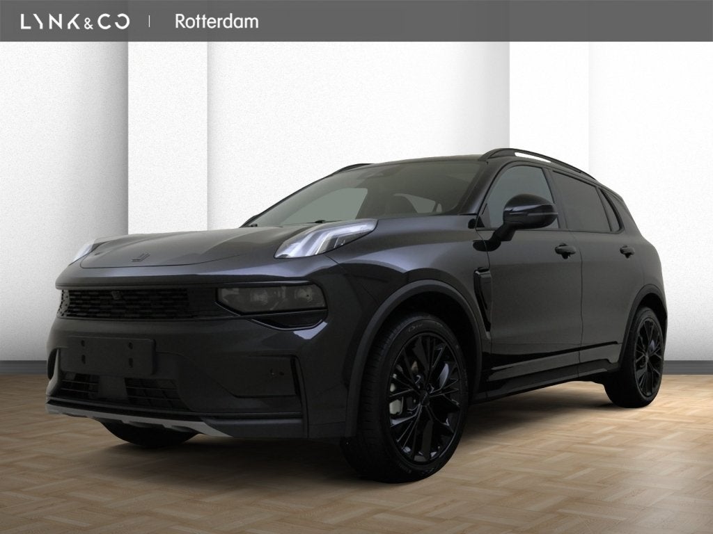 Lynk & Co 01 More | Rijklaar | Panoramadak | Harman Kardon |