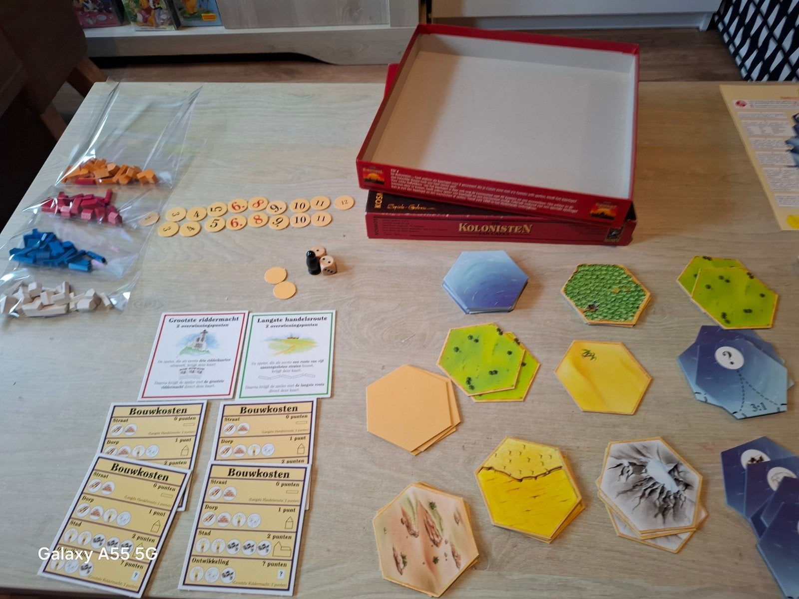 De Kolonisten van Catan - Klassiek bordspel, Hobby en Vrije tijd, Gezelschapsspellen | Bordspellen, Info@kosmos.de, Pfizerstr. 5-7, 70184 Stuttgart, Duitsland
