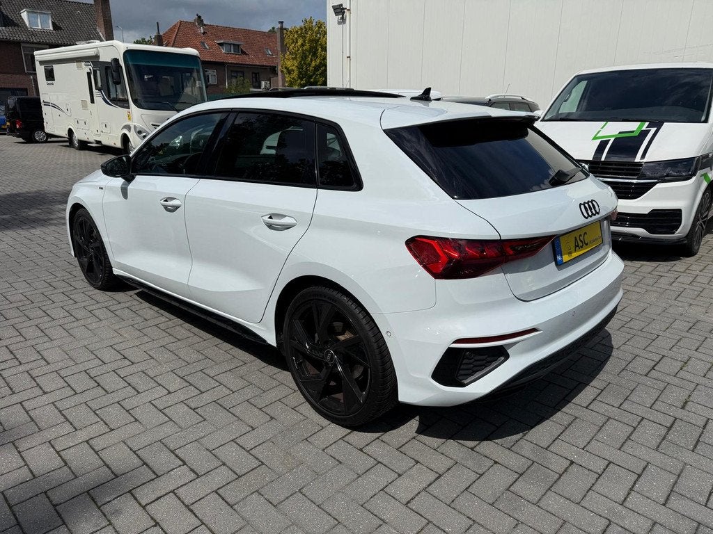 Audi A3 Sportback 35 TFSI 150pk - 3 x S-Line - Alle opties -, Auto's, Audi, 1300 kg, 4 cilinders, Wit, Leder