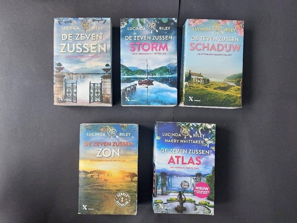 De zeven zussen boeken, deel 1, 2, en 3, Boeken, Ophalen of Verzenden, Gelezen, Lucinda Riley