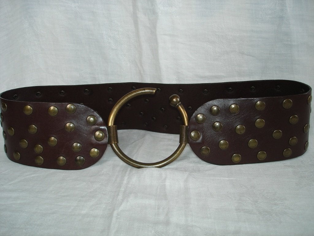 Nanni echt leren riem maat 80/32  bruin met studs Italy, Kleding | Dames, Riemen en Ceinturen, Echt leder, Nieuw, Tailleriem, Ophalen of Verzenden