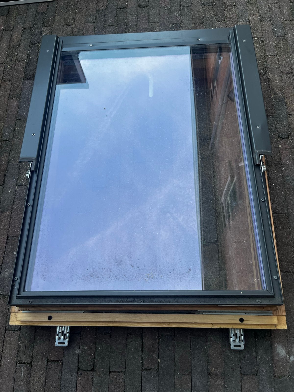 Dakraam 98x78 cm in goede staat, Doe-het-zelf en Verbouw, Gebruikt, 80 tot 120 cm, Ophalen of Verzenden, Dubbelglas