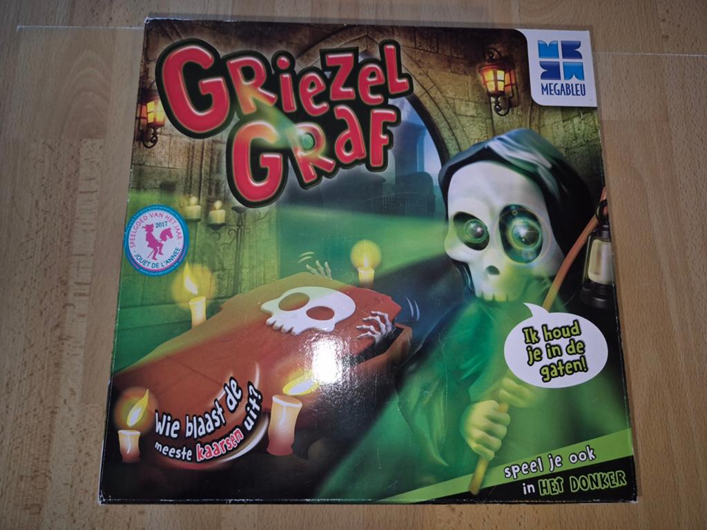 Griezelgraf spel, Drie of vier spelers, Ophalen of Verzenden, Zo goed als nieuw