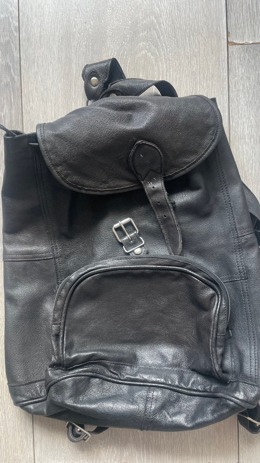 Te koop: nieuwe leren rugzak, zwart, Sieraden, Tassen en Uiterlijk, Tassen | Rugtassen, Ophalen of Verzenden, Zo goed als nieuw