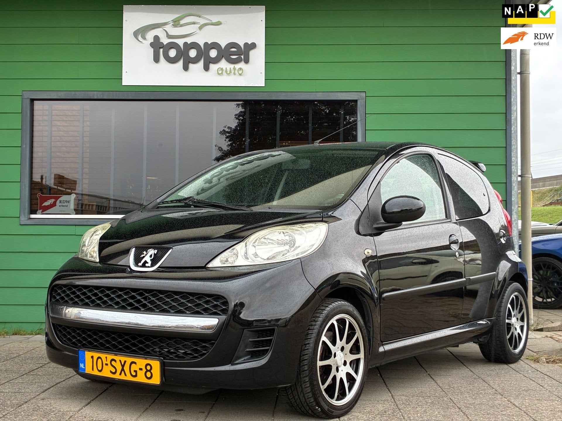 Peugeot 107 1.0-12V Black & Silver|2e Eigenaar|Airco|Elektr., Auto's, Voorwielaandrijving, Euro 5, Gebruikt, 4 stoelen