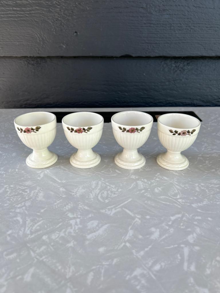 4 Wedgwood Briar Rose eierdopjes in perfecte staat, Huis en Inrichting, Keuken | Servies, Overige typen, Ophalen of Verzenden