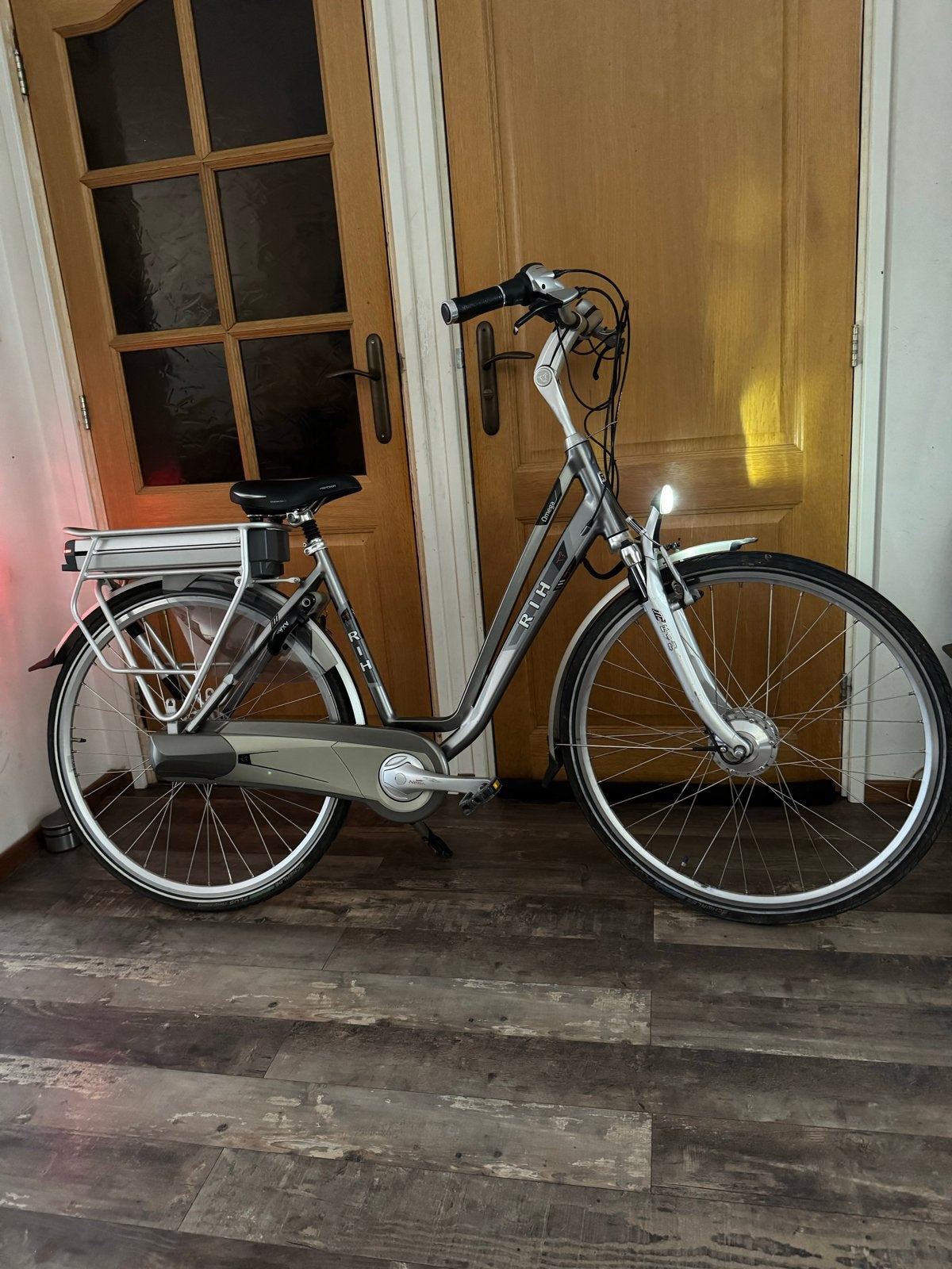 RIH Omega E-bike, Fietsen en Brommers, Fietsen | Dames | Damesfietsen, Gebruikt, Overige merken, Ophalen