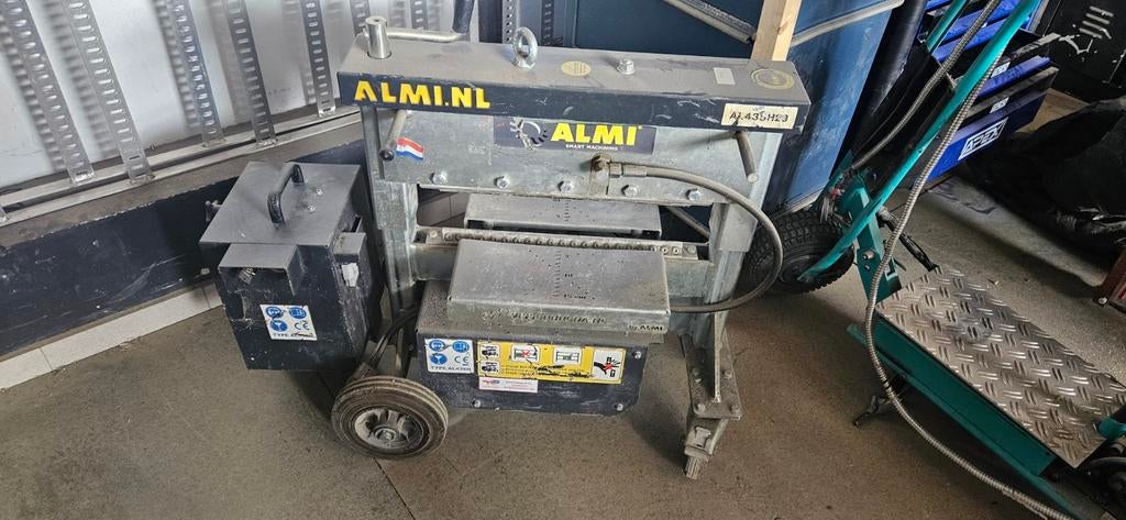 Almi Hydraulische Tegelknipper