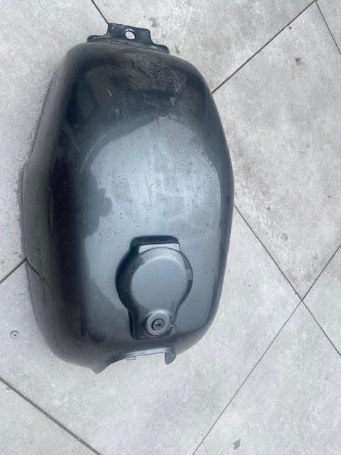 Honda Benzine tank, Ophalen