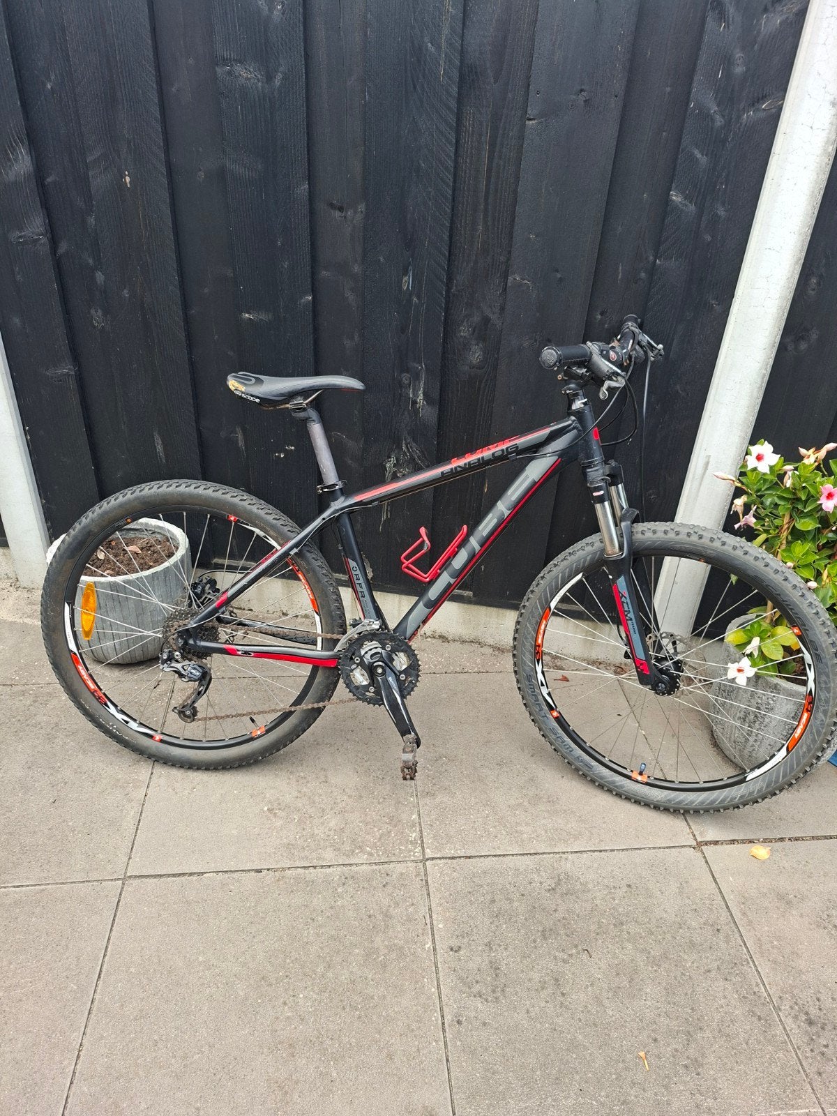 Cube Aim Race Mountainbike - Gebruikt, Gebruikt, 45 tot 49 cm, Schijfrem, Ophalen
