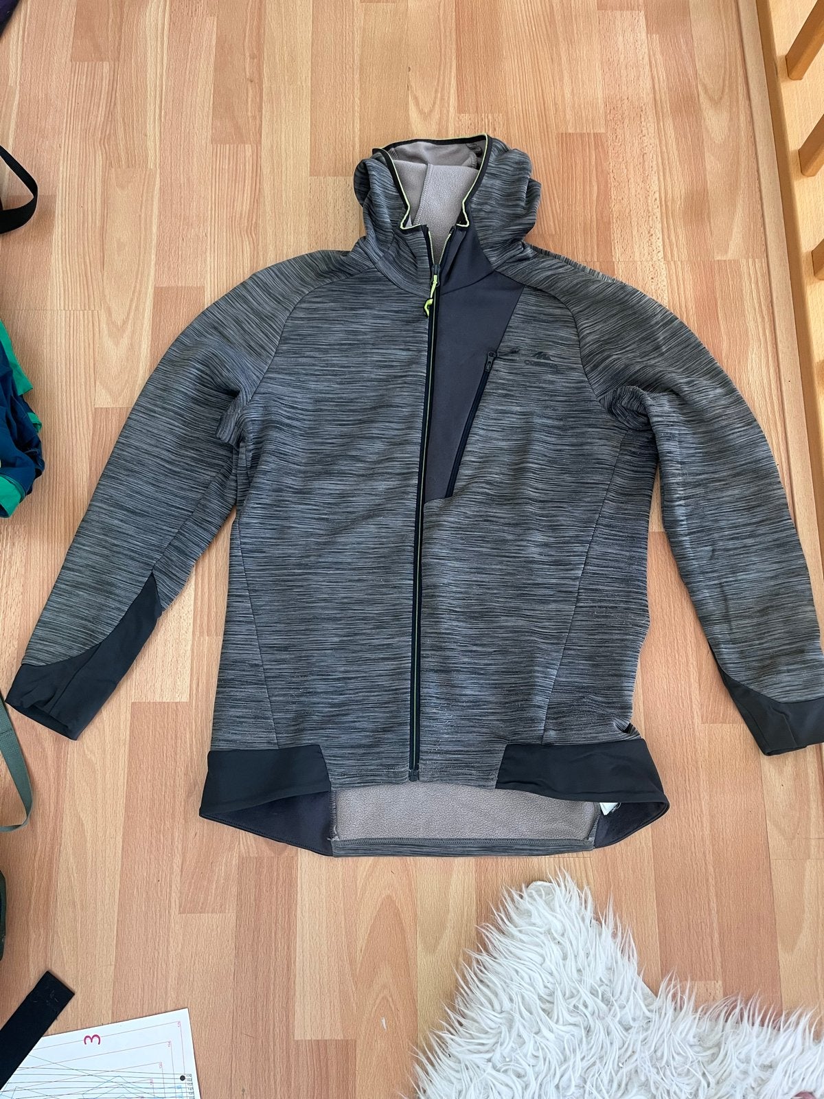 Quechua fleece vest met capuchon - Maat L, Maat 52/54 (L), Wandelen of Outdoor, Ophalen of Verzenden, Grijs