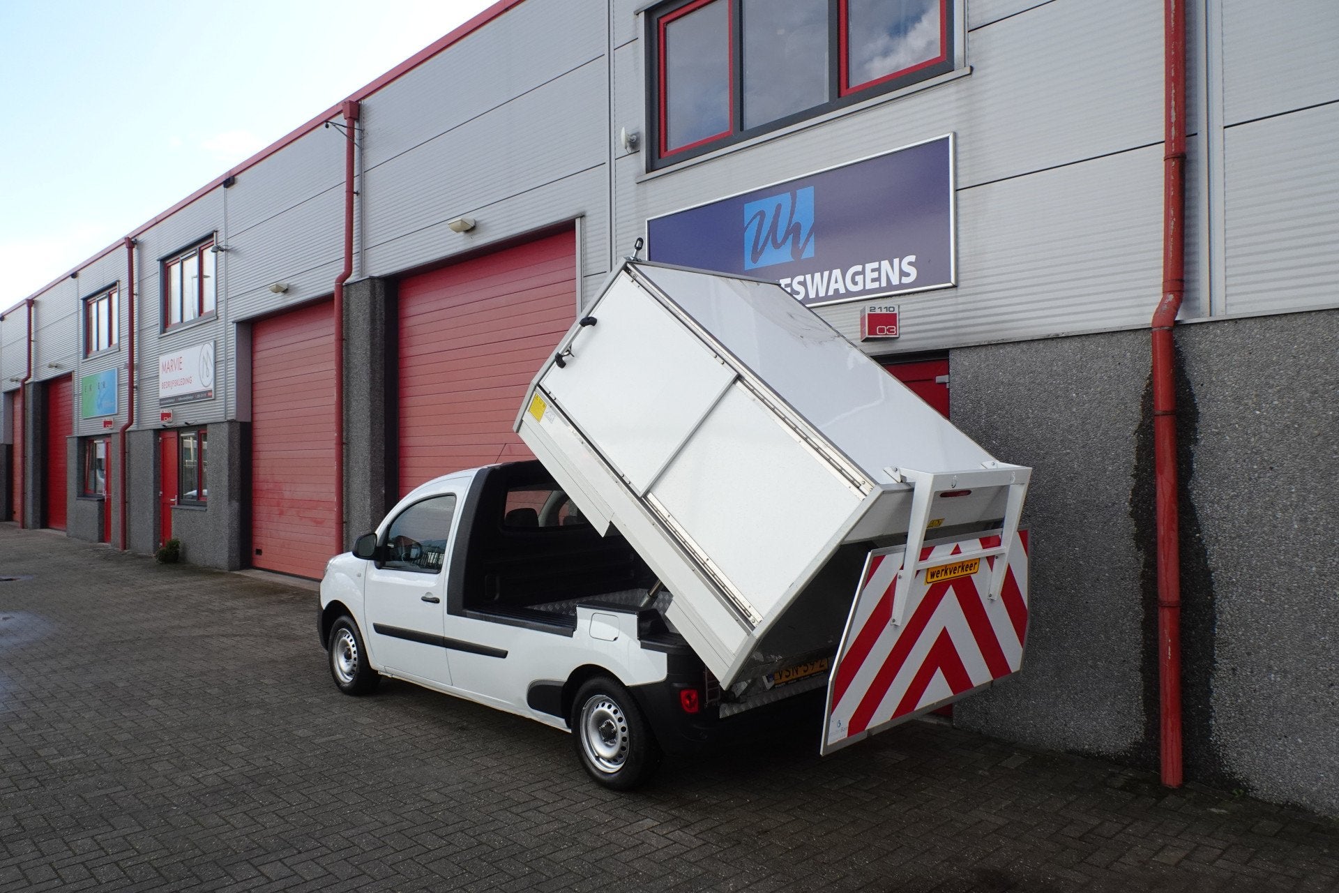 Renault Kangoo 1.5 Blue dCi 95 Comfort Maxi kipper / vuilcon, Auto's, Voorwielaandrijving, Stof, 4 cilinders, Renault