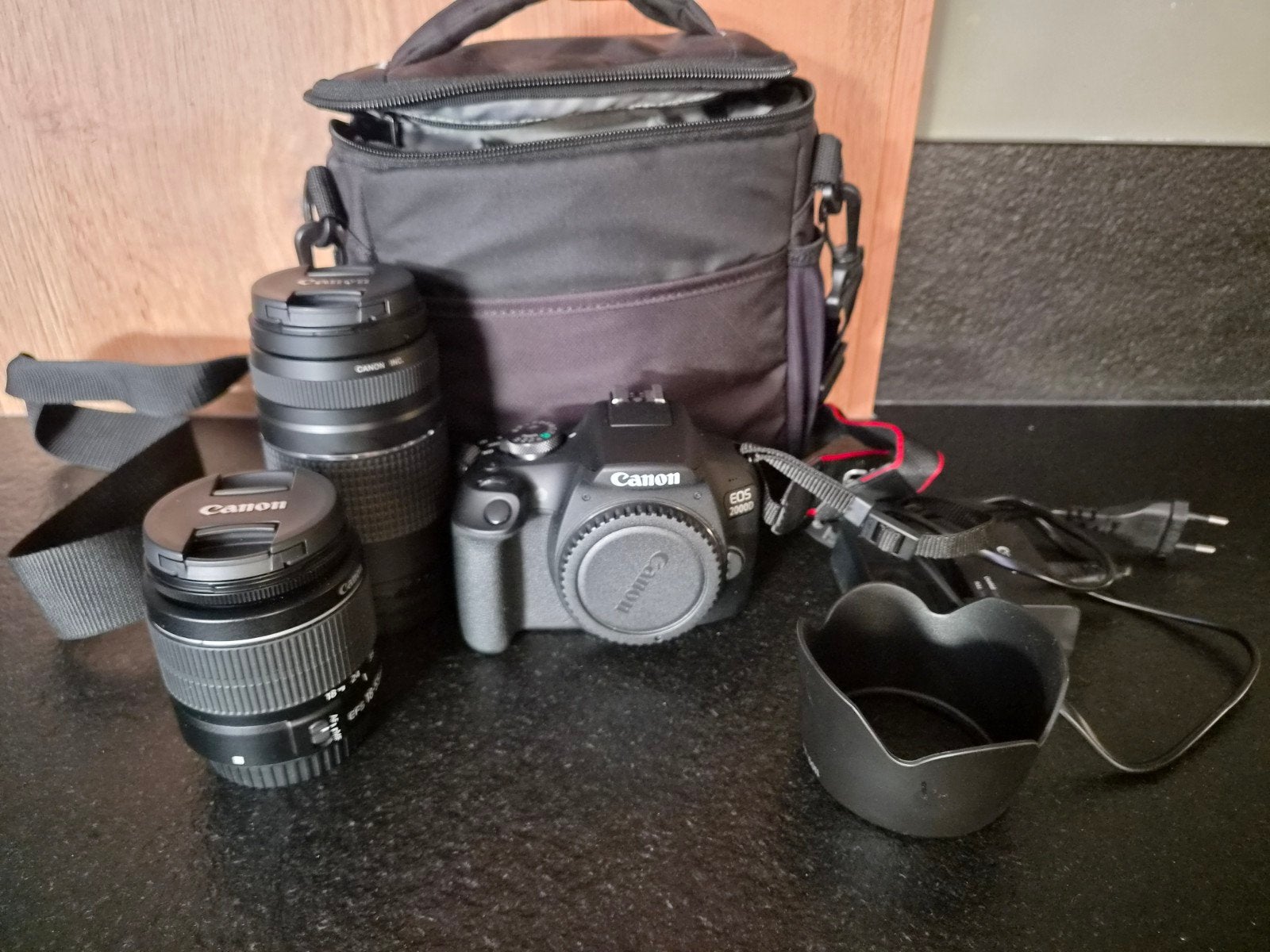 Canon EOS 2000D spiegelreflexcameral, Ophalen, Spiegelreflex, Canon, Zo goed als nieuw