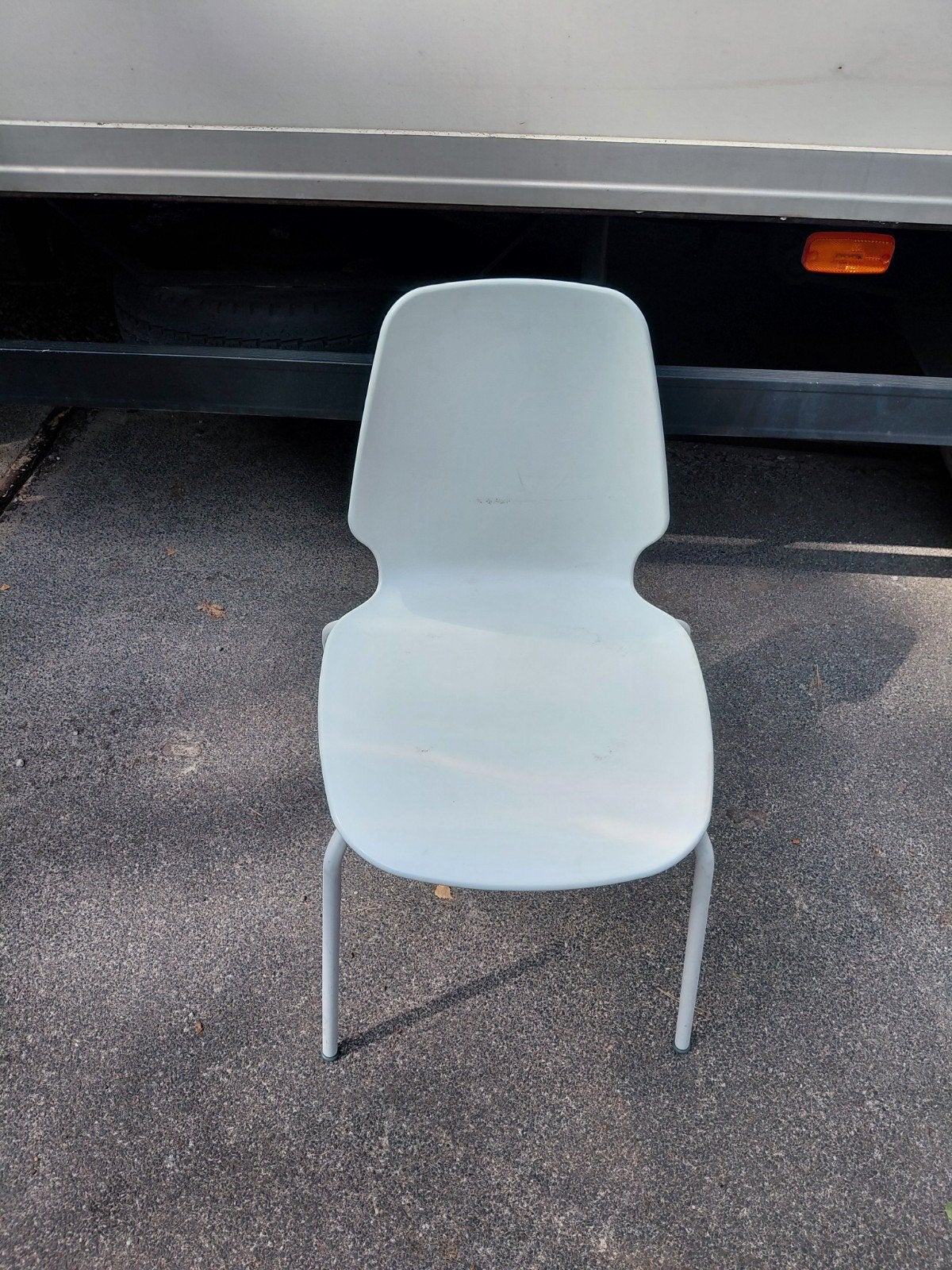 Kunstof stoelen wit, Huis en Inrichting, Stoelen, Ophalen, Kunststof, Gebruikt, Wit