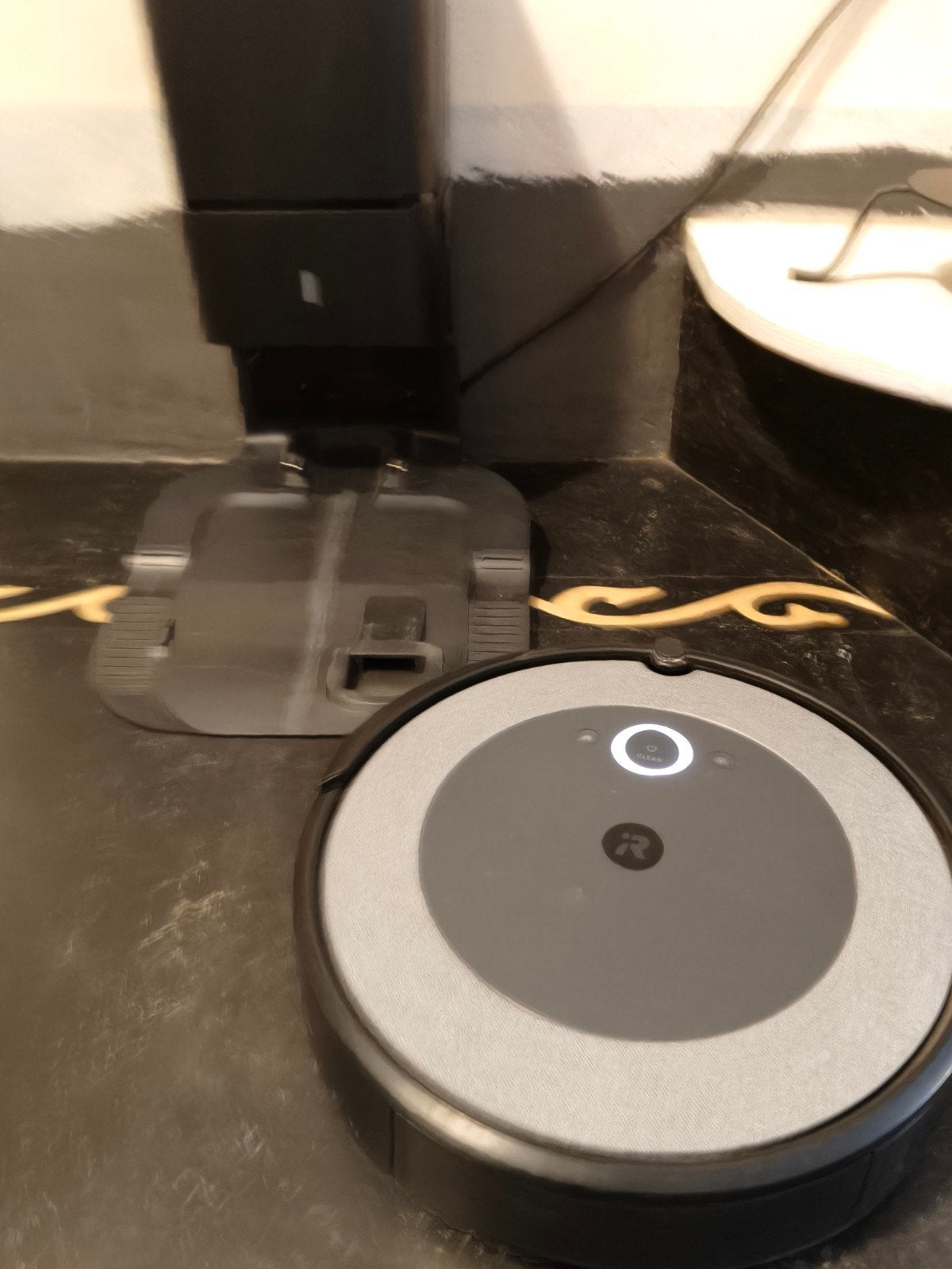 Roomba robot stofzuiger, Ophalen, IRobot, Robotstofzuiger, Bedienbaar via app