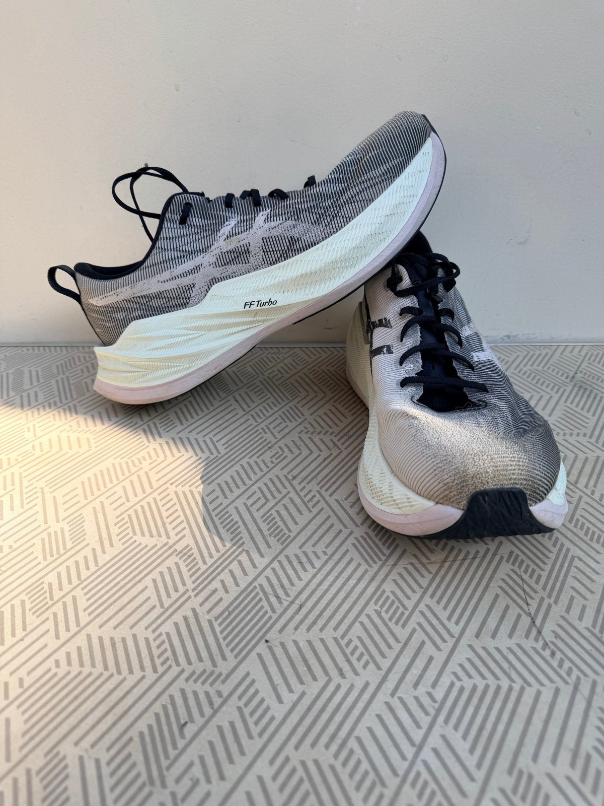 ASICS Superblast Hardloopschoenen - Maat 46, Gebruikt, Hardloopschoenen, Ophalen of Verzenden, Hardlopen