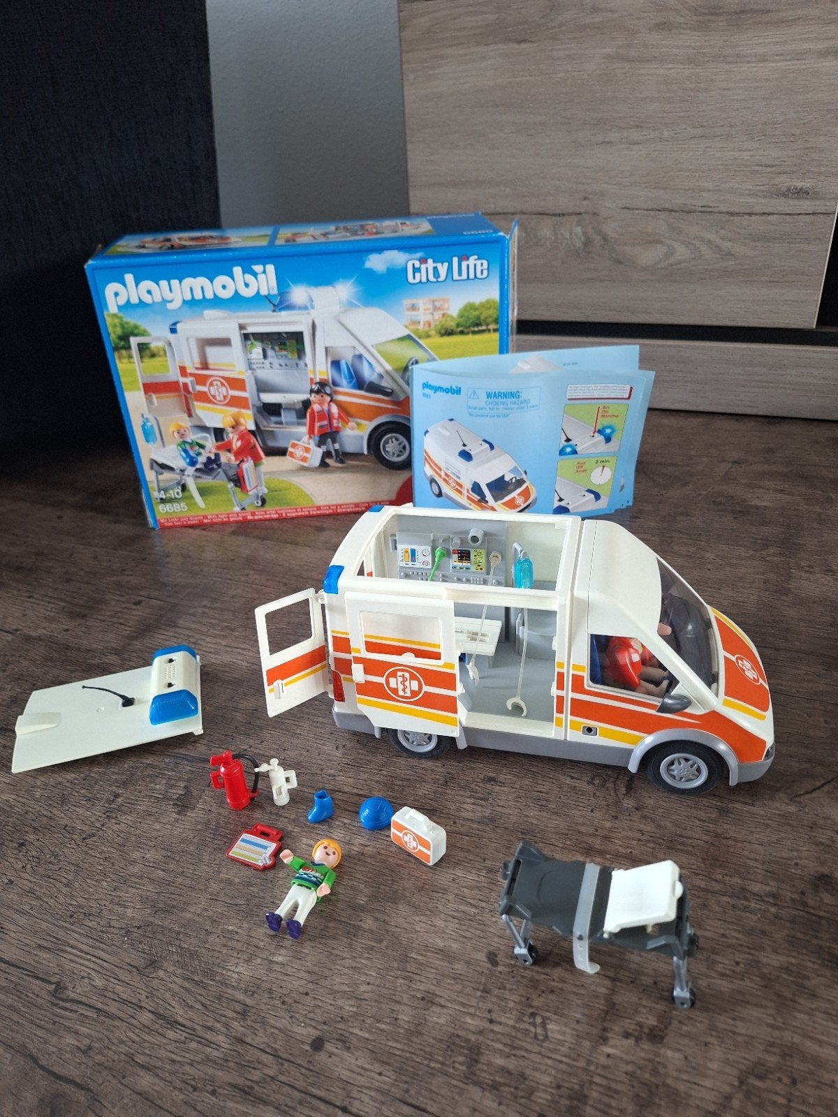 Playmobil City Life Ambulance (6685) - Zo goed als nieuw, Ophalen of Verzenden, Zo goed als nieuw, Jongen of Meisje