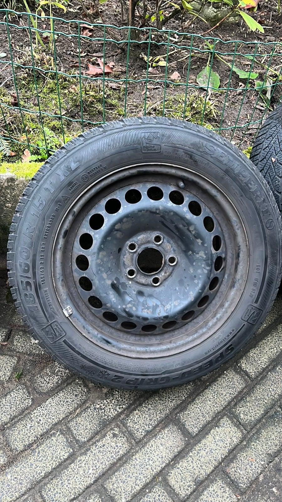 Winterbanden 4x speedgrip 2, Ophalen, Gebruikt, 15 inch, Banden en Velgen