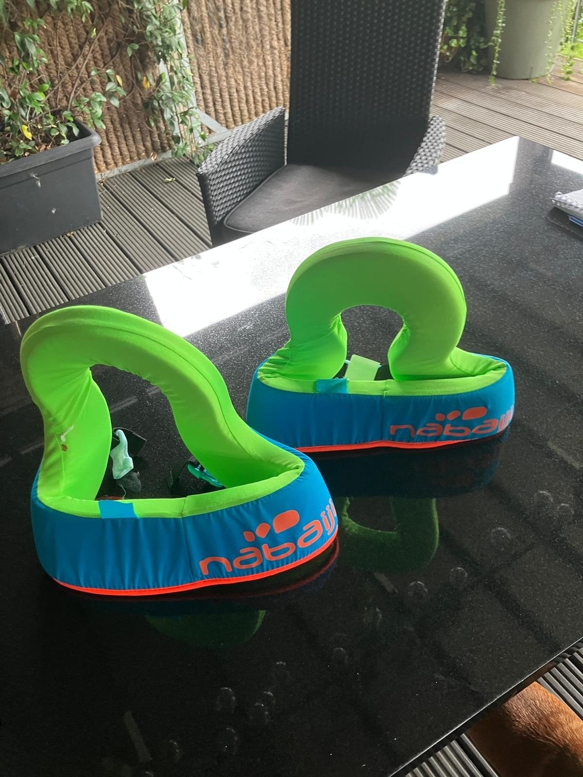 Nabaiji zwembandjes 15-25 kg, Ophalen, Zo goed als nieuw, Jongen of Meisje