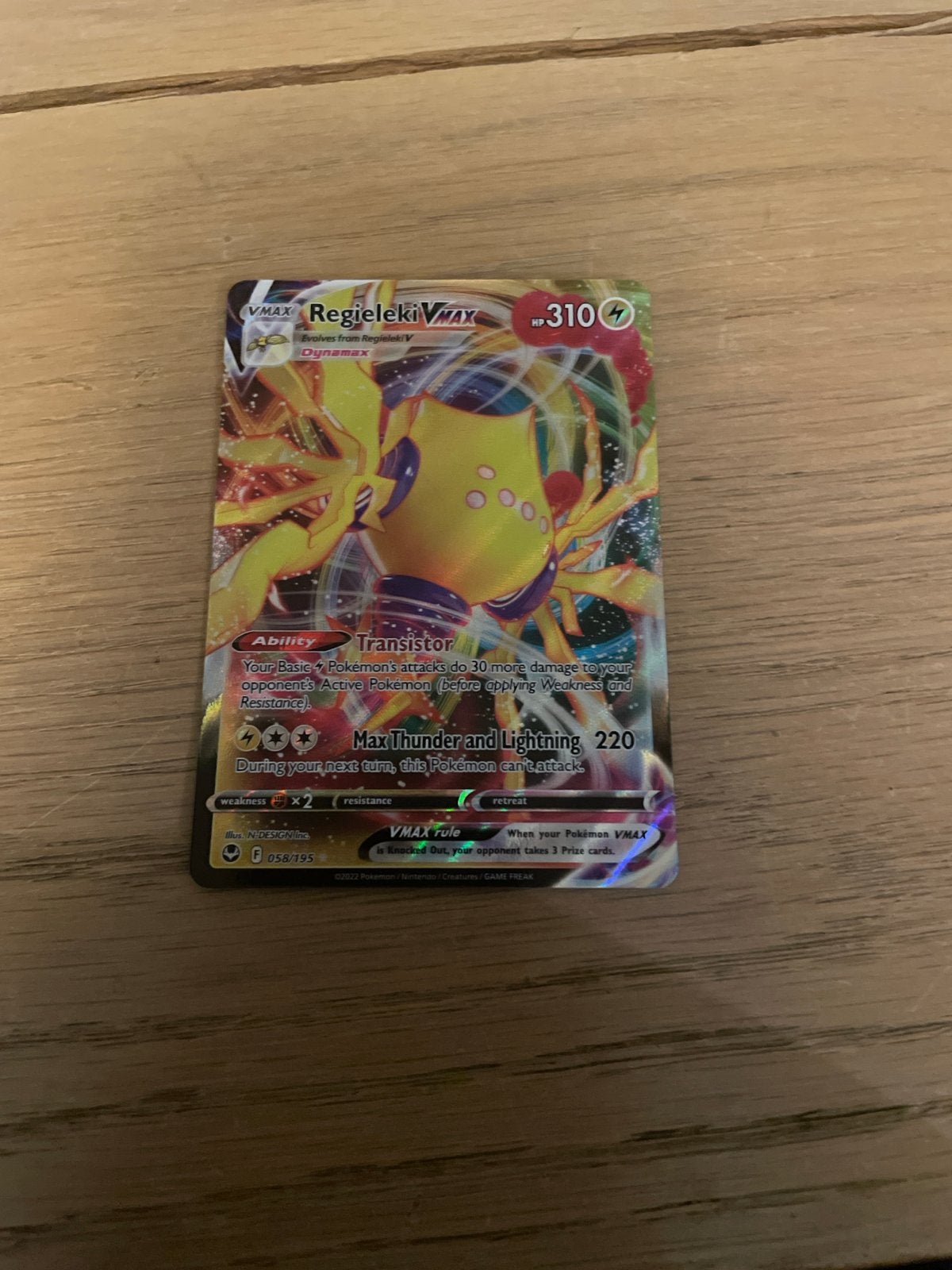 Regieleki VMAX Pokémon kaart (056/195), Ophalen of Verzenden, Zo goed als nieuw, Losse kaart