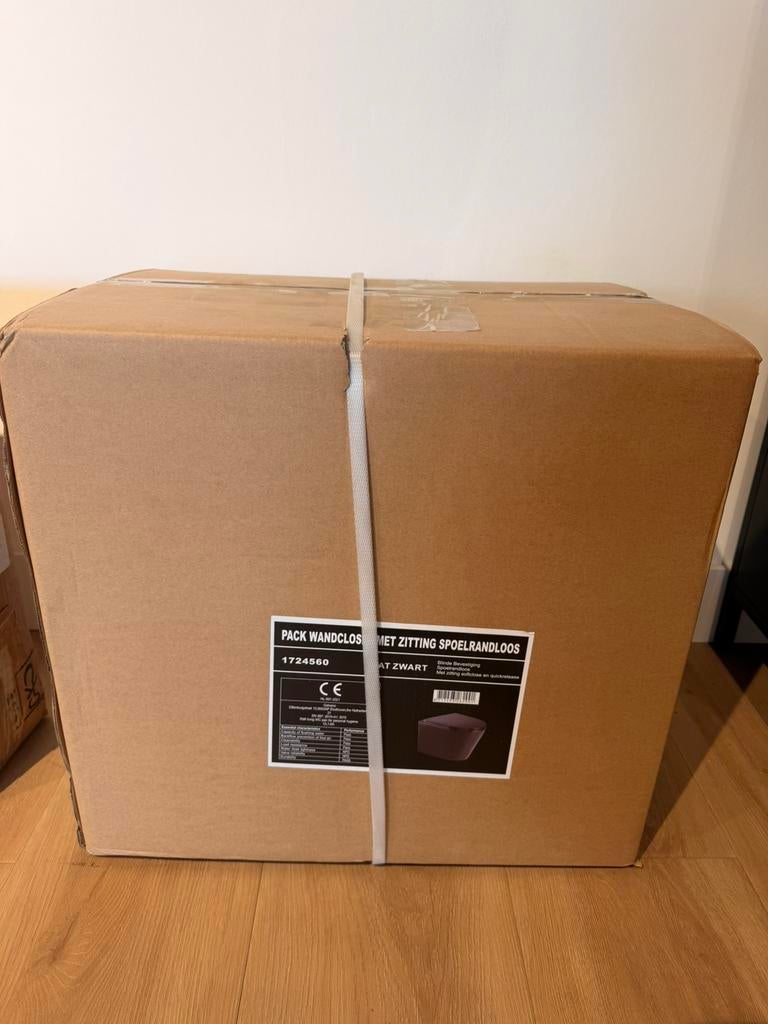 Wandcloset mat zwart spoelrandloos, Ophalen of Verzenden, Zo goed als nieuw