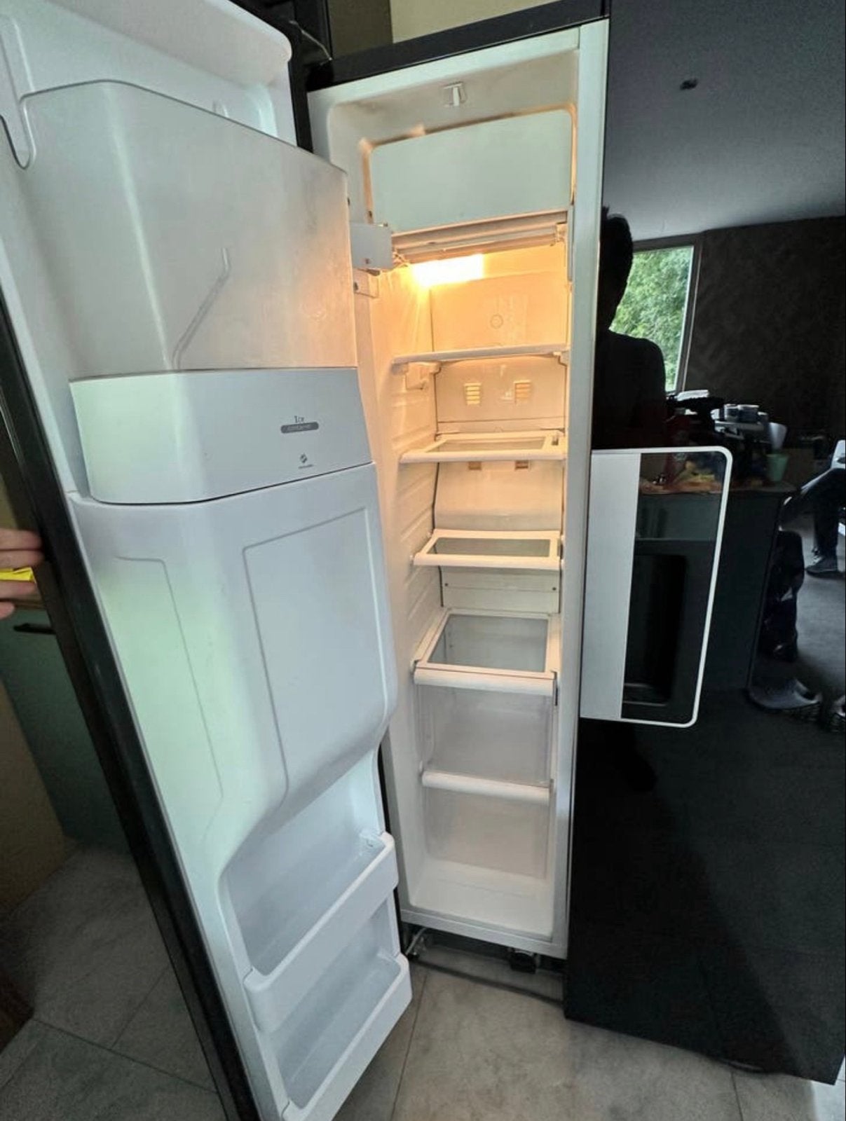 Whirlpool Amerikaanse koelkast WSN5554A+N met vriezer, Ophalen, Gebruikt, 200 liter of meer, 60 cm of meer