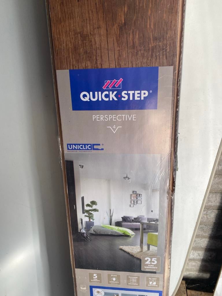 Quick-Step Perspective laminaat, 1 pak, Ophalen, Bruin, Nieuw, Minder dan 10 m²