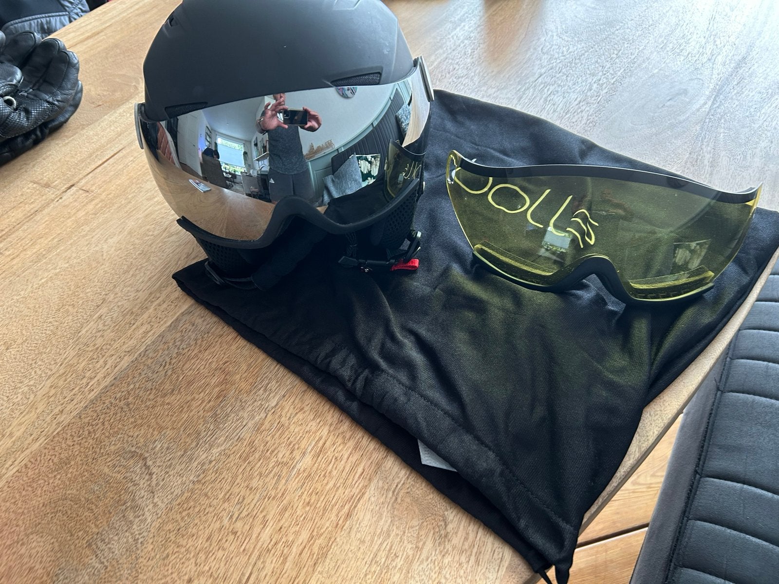 Bollé skihelm maat L (59-61) met 2 verwisselbare vizieren, Ophalen of Verzenden