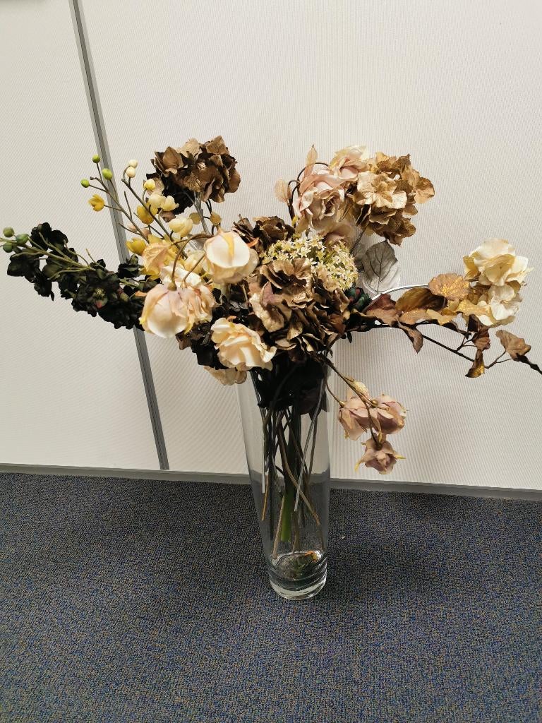 Diverse boeketten met droogbloemen, Ophalen