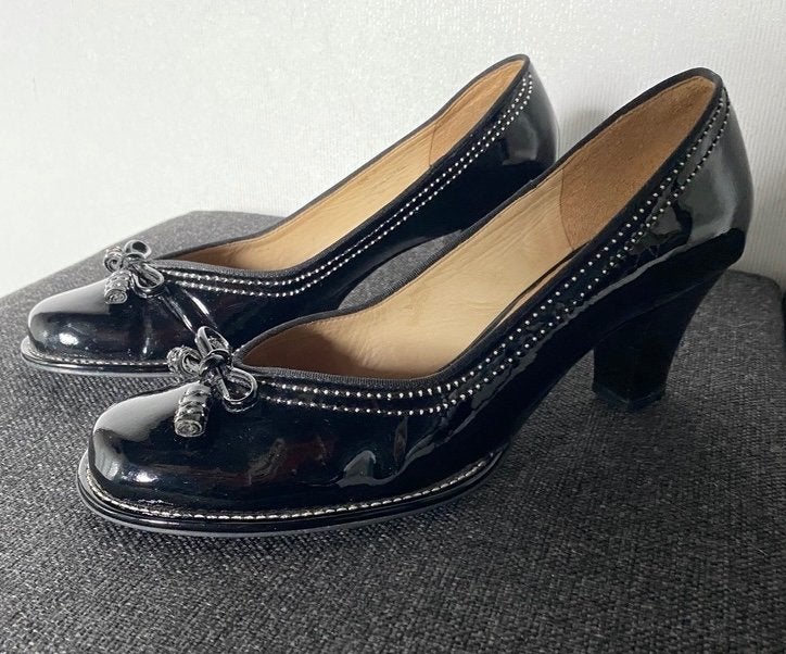 Mooie zwarte Clarks pumps maat 40 (7) Z.g.a.n., Kleding | Dames, Schoenen, Pumps, Zwart, Ophalen of Verzenden, Zo goed als nieuw