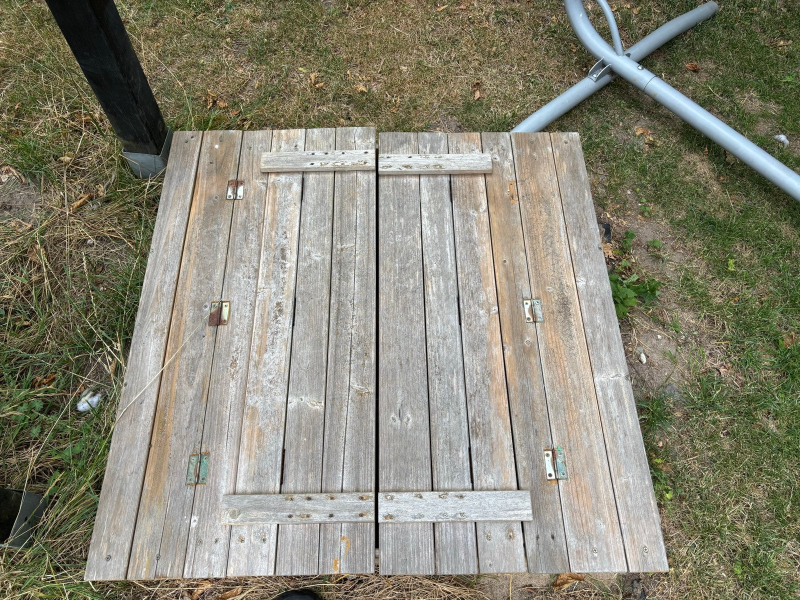 Zandbak met opvouwbare klep tot bankjes - 97x98 cm, Ophalen, Gebruikt