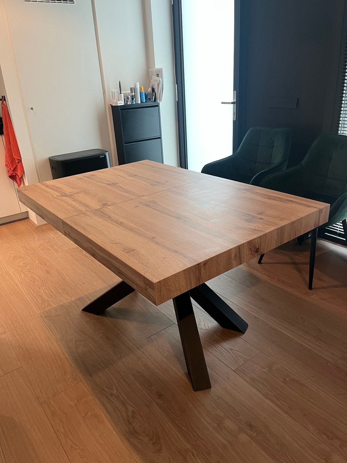 Emma Uitschuifbare eettafel 140(220)x90cm zwarte kruispoten, Eikenhout, Zo goed als nieuw, Uitschuifbaar, 150 tot 200 cm