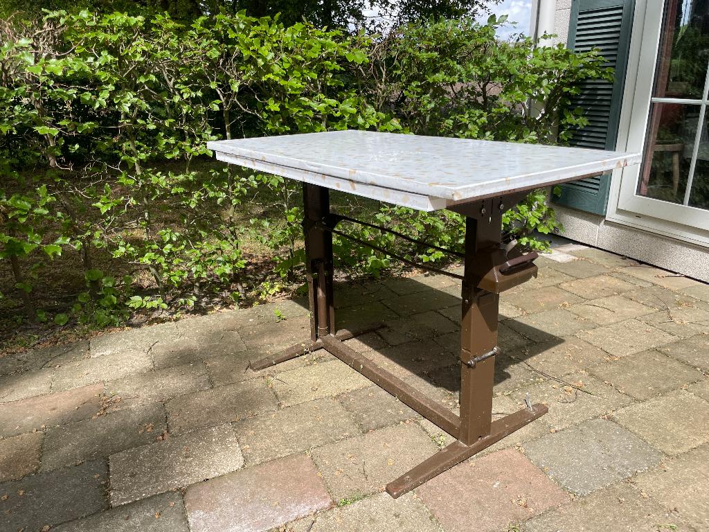 Kampeertafel uit caravan - verstelbaar in hoogte, Ophalen, Gebruikt, Campingtafel