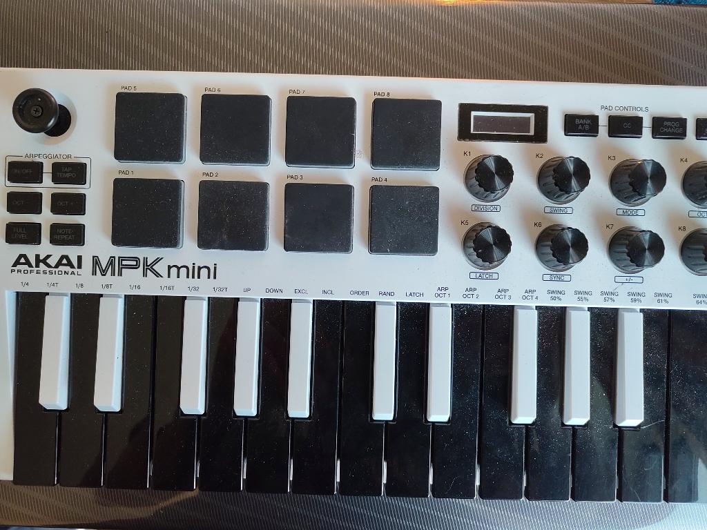 AKAI MPK Mini MKIII Midi & Synth VST board, Verzenden, Gebruikt