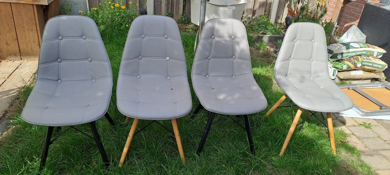 Set van 4 grijze eetkamerstoelen, Gebruikt, Vier, Ophalen, Hout