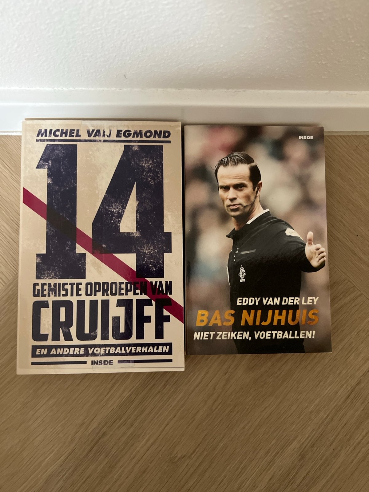 Voetbalboeken: Cruijff en Bas Nijhuis (2 stuks), Ophalen of Verzenden, Zo goed als nieuw, Balsport