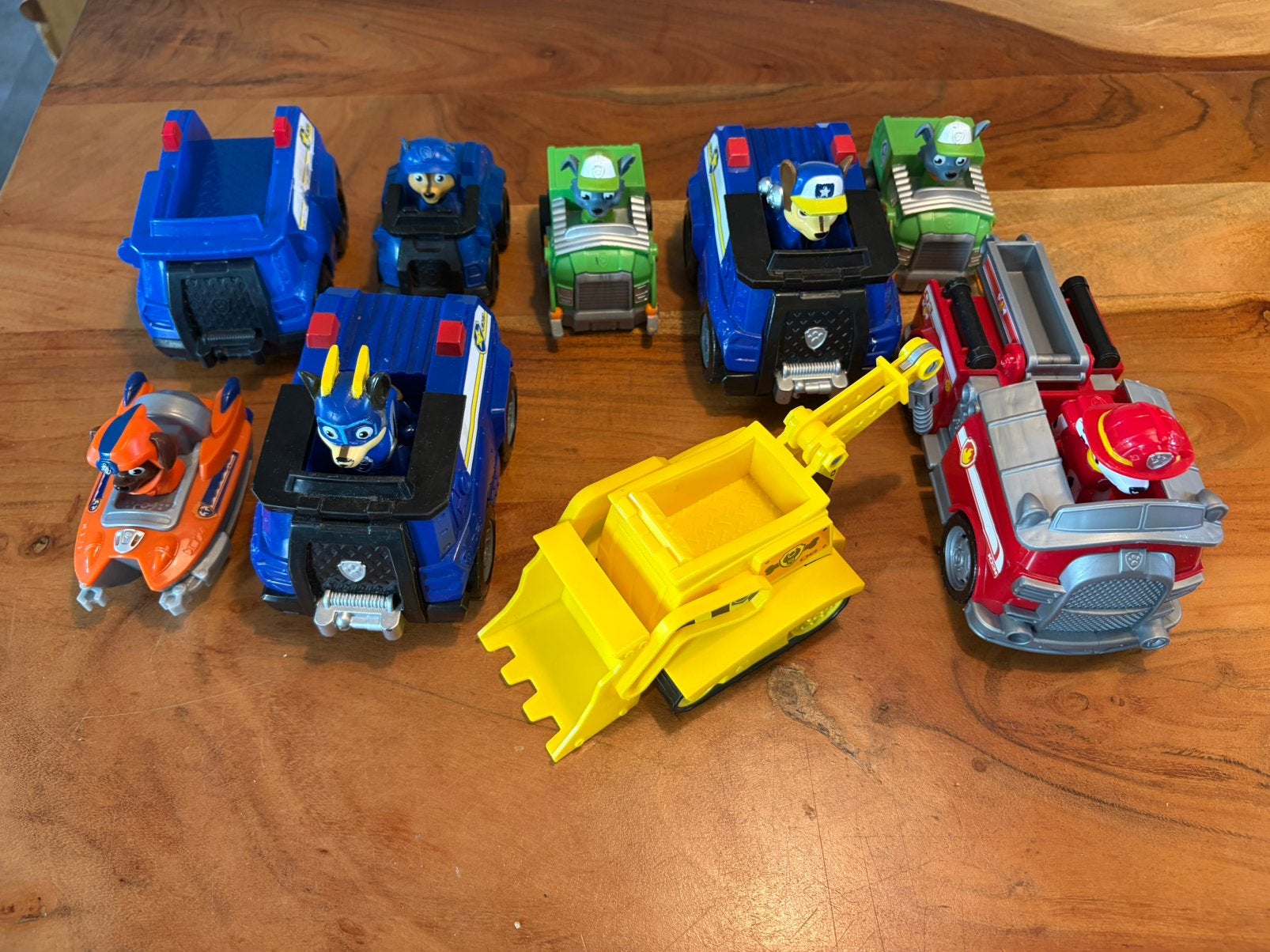 9 paw patrol auto’s, Ophalen of Verzenden, Gebruikt