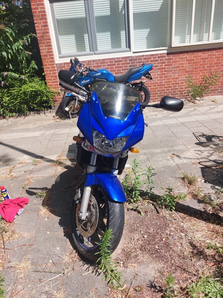 Honda CB600F Hornet (2000) — 38.000 km — project / opknapper, Occasion, 4 cilinders, Motorrijbewijs A, Particulier