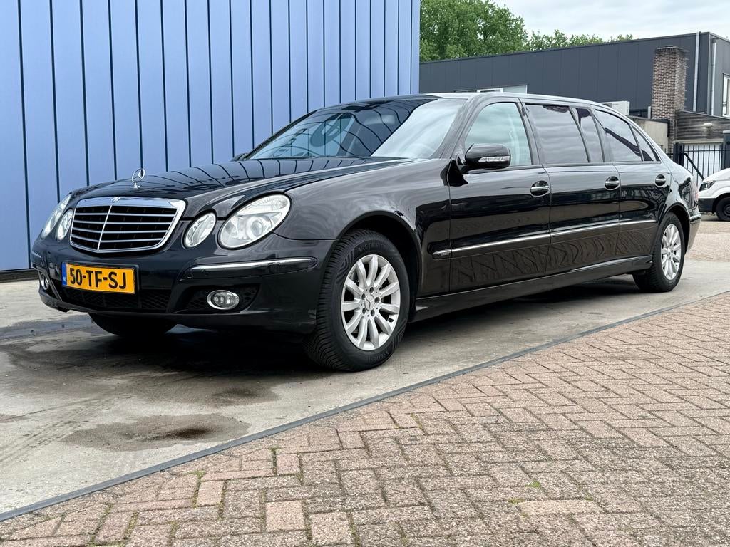 Mercedes-Benz BINZ E220 CDI Extended Limousine, Auto's, Automaat, 4 cilinders, Zwart, Bedrijf