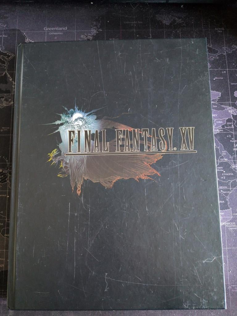 Final Fantasy XV Official Strategy Guide Hardcover, Boeken, Fantasy, Gelezen, Ophalen of Verzenden